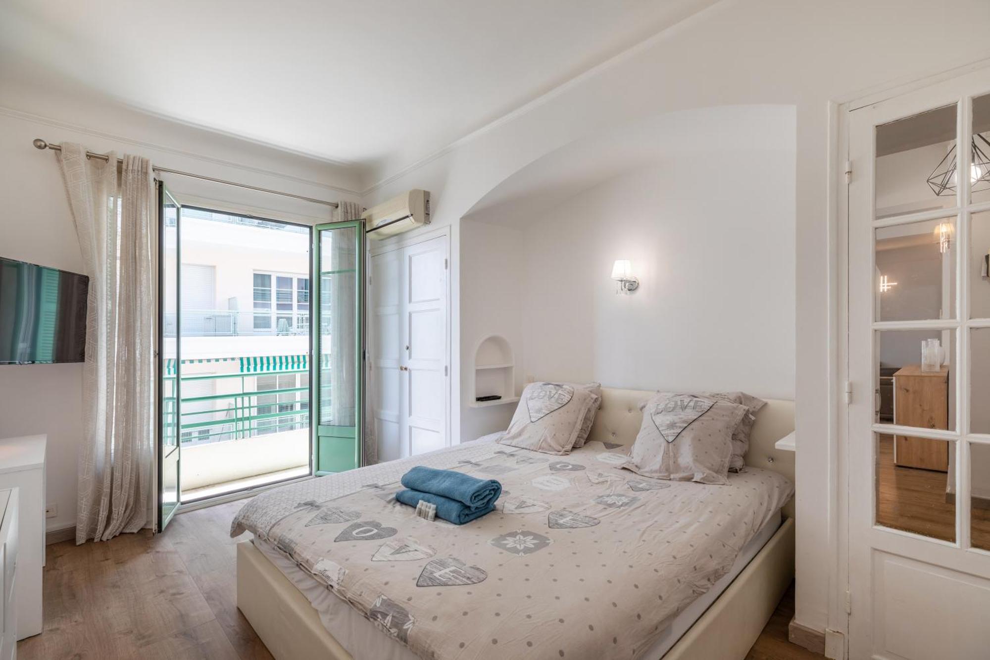 Louis Gallet Juan Les Pins 2 Min Des Plages - 6 Couchages Luaran gambar